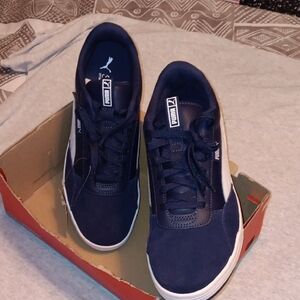 Puma Men's Navy and White Sneakers